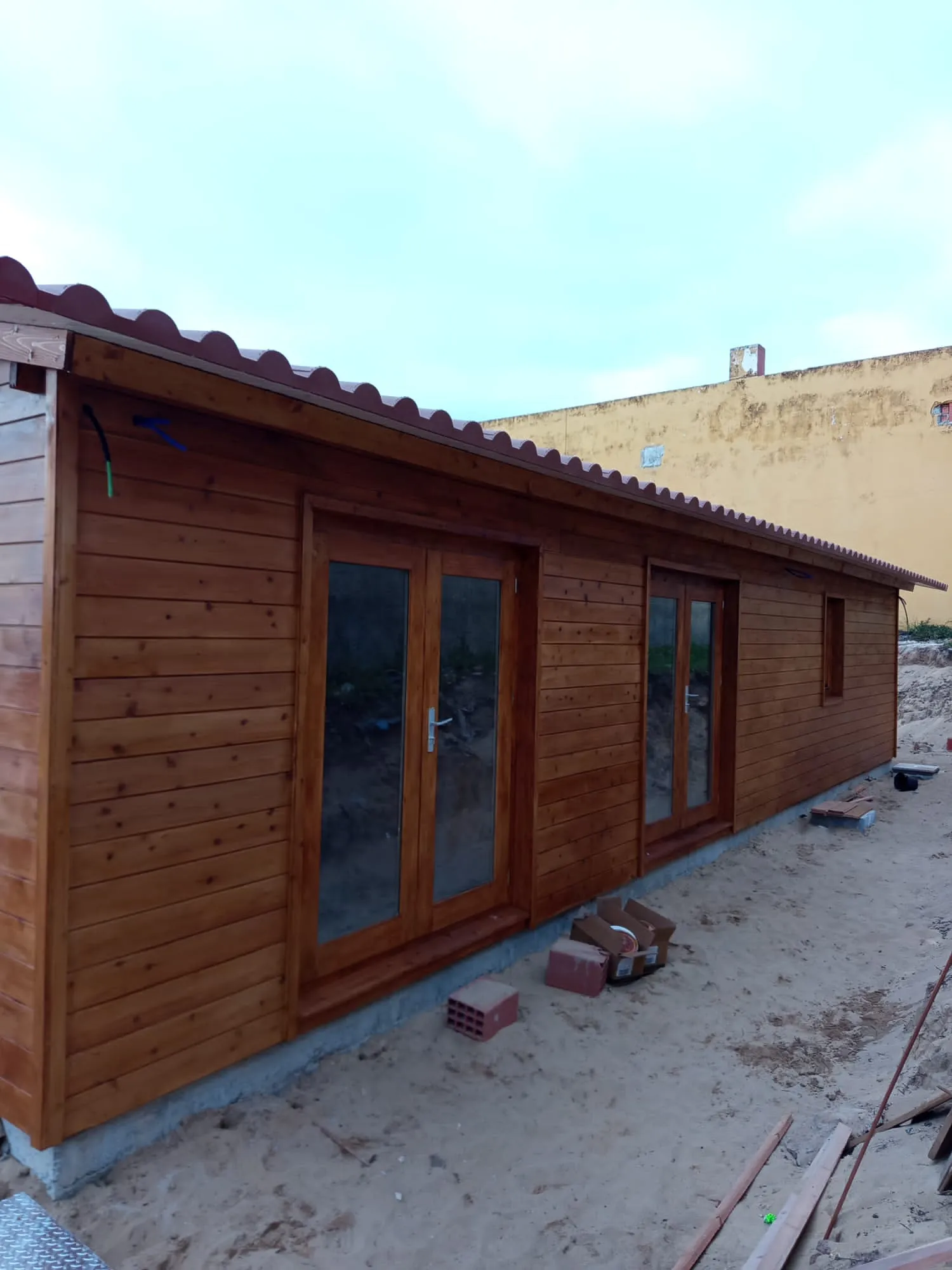 Anexo em Madeira Tratada